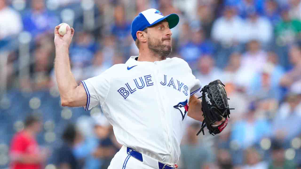 Scherzer hits major milestone, but struggles continue in Blue Jays loss