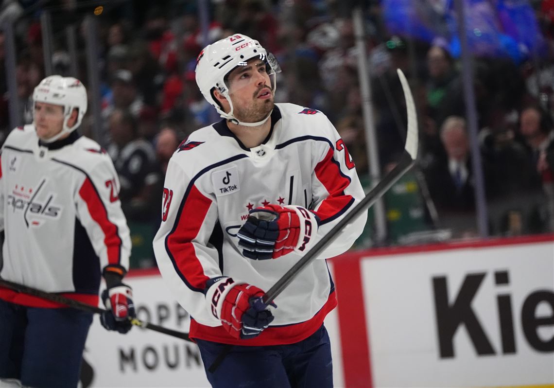 The Penguins add another young forward to the mix, trading for the Capitals' Hendrix Lapierre