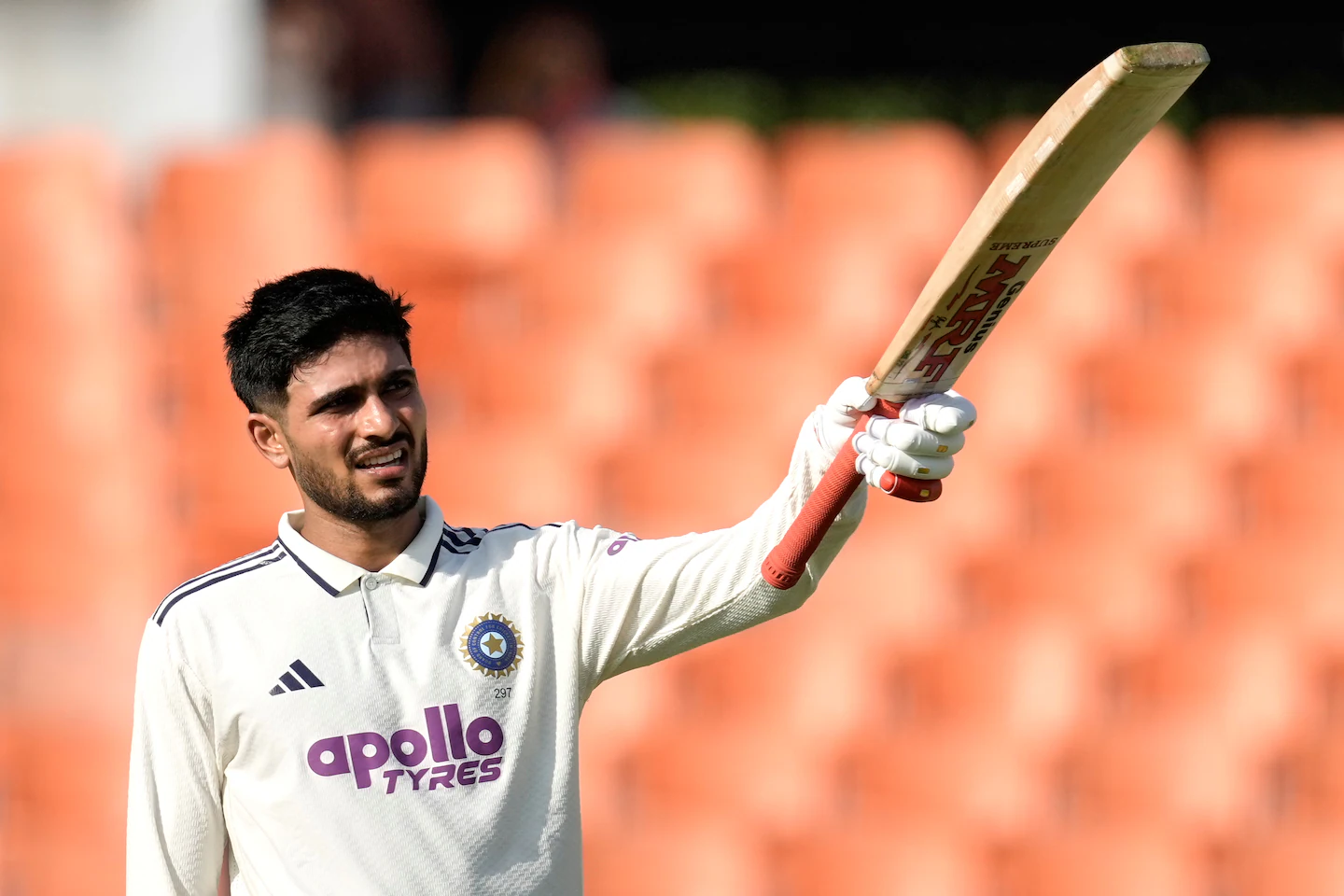 Gill, Rahul centuries lead dominant India to 368-3 on Day 1 of one-off test against Afghanistan