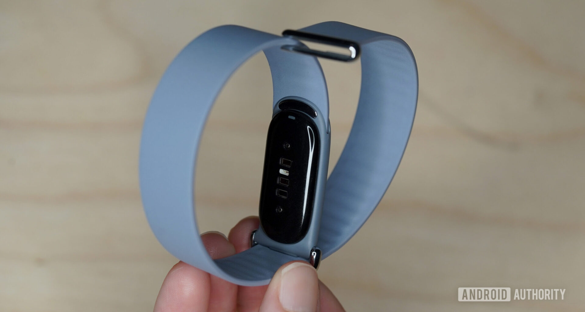 The Fitbit Air's Elevated Modern Band features a unique closure design.