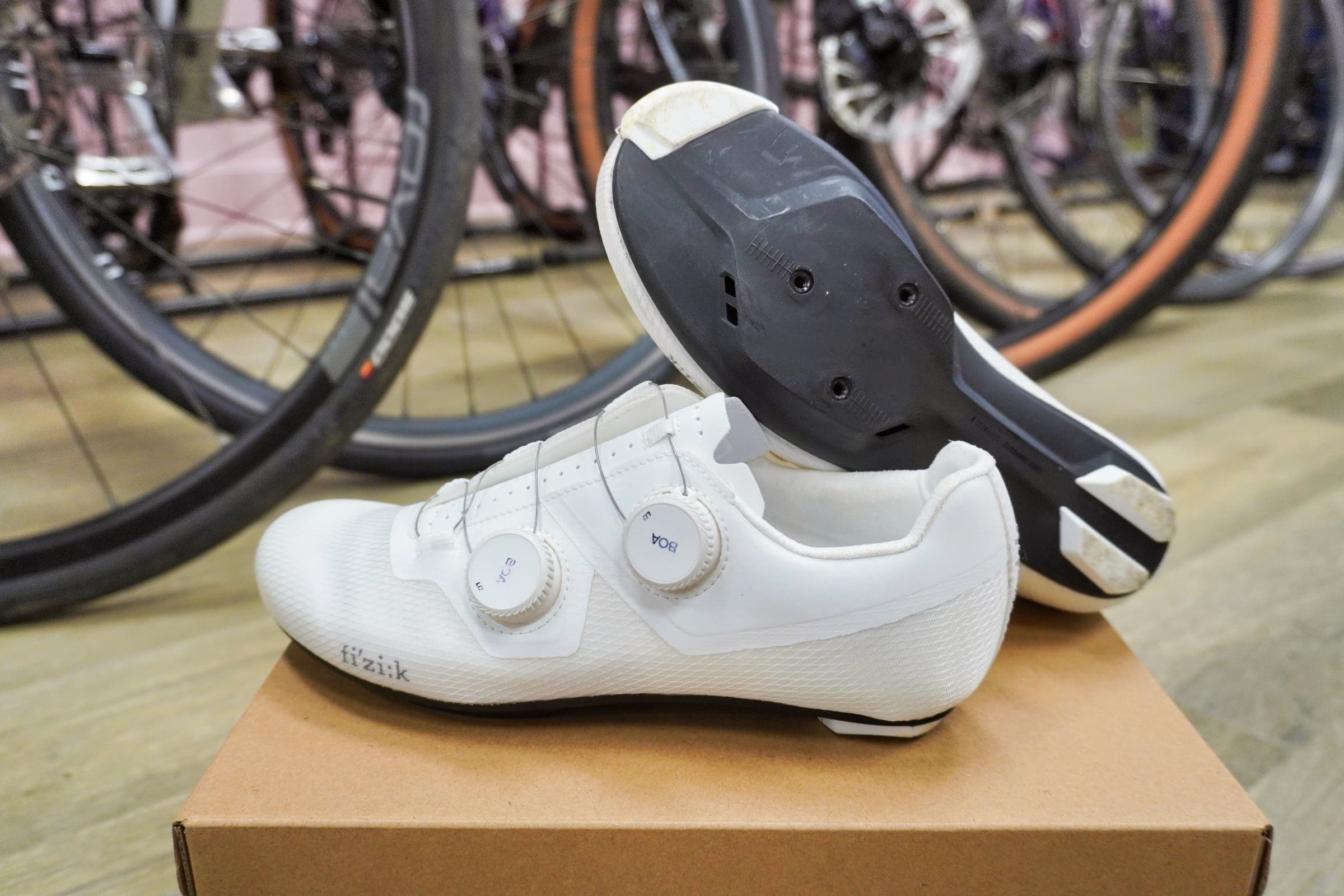Best women’s cycling shoes for narrow feet → Fizik Vega Carbon
