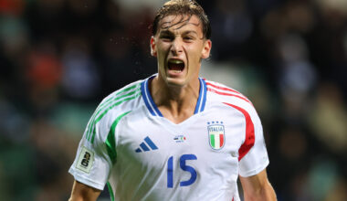 Francesco Pio Esposito celebrates his first senior Italy goal against Estonia (@azzurri)