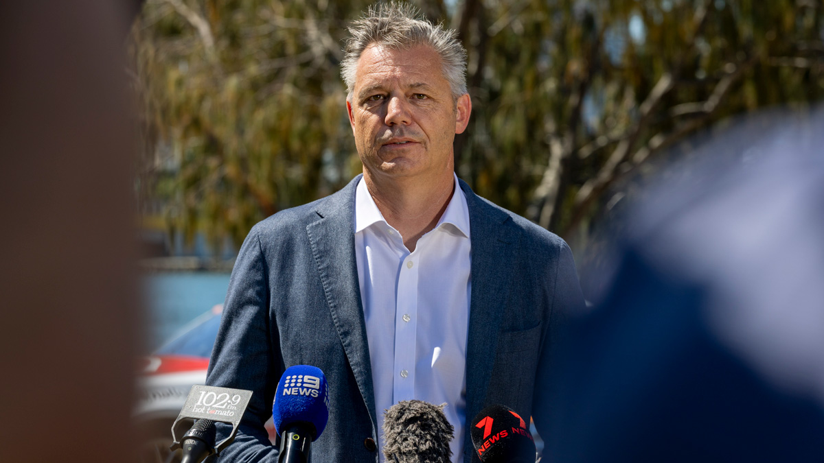 Ex-Supercars CEO James Warburton advising on Pacific Equity Partners' mammoth oOh!media bid