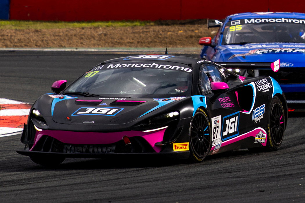Mostert GT4 McLaren disqualified from QR finale