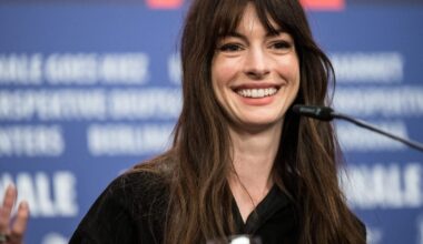 Anne Hathaway received identical ChatGPT thank you notes from every job candidate: 'absolute killer'