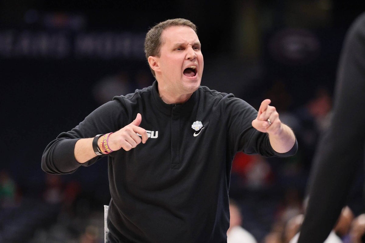 How did college basketball transfer portal treat schools with new coaches like UNC, LSU?