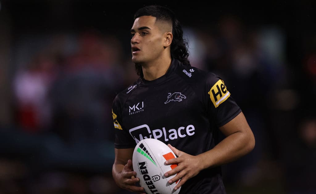 Bulldogs move quickly for Panthers outside back as Xerri exit nears