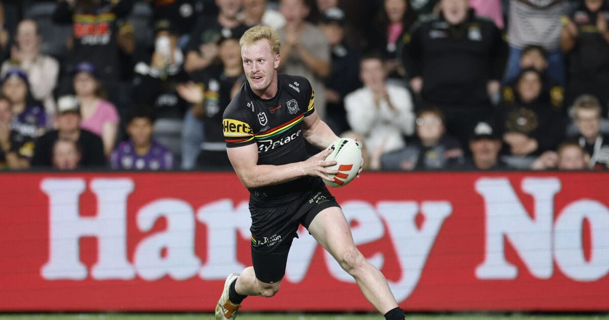 Panthers re-sign try-scoring star on long-term deal