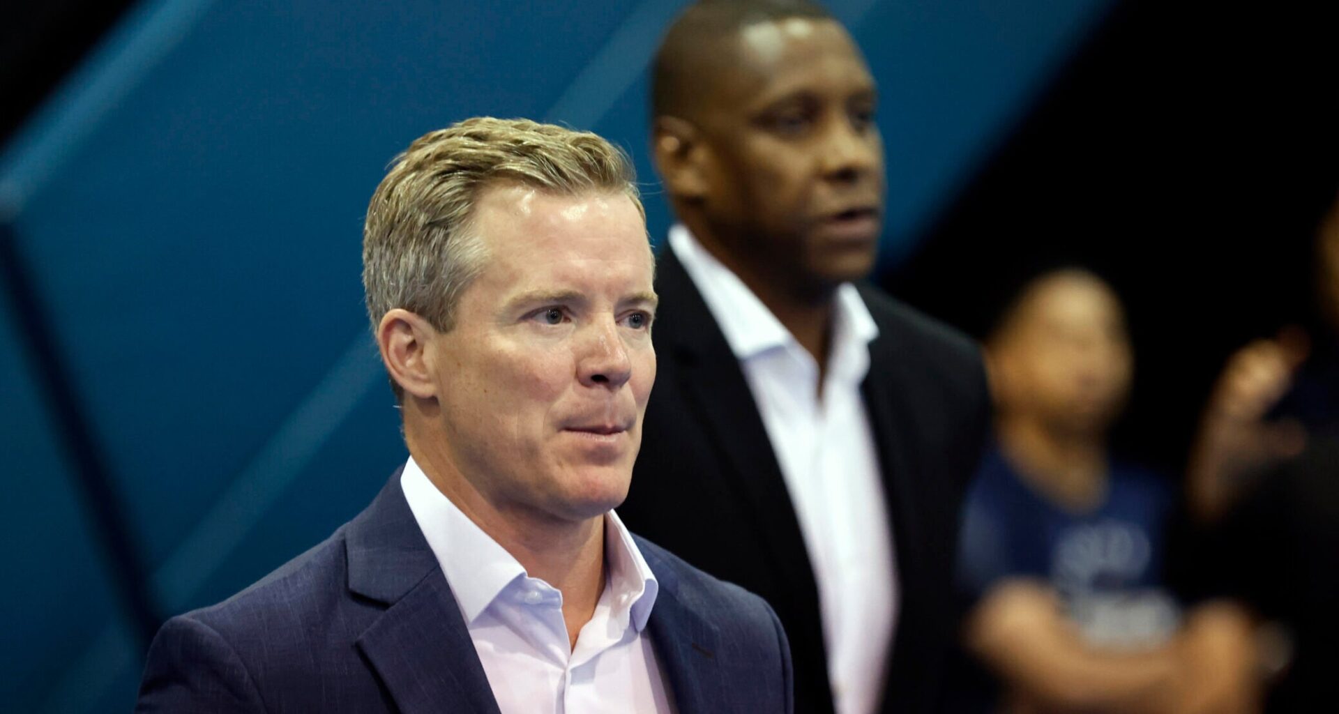Mavericks hire Michigan's Dusty May as coach