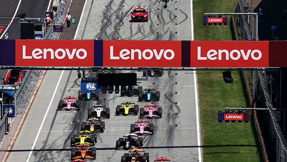 Bennett made a great start to take the lead of the race into Turn 1