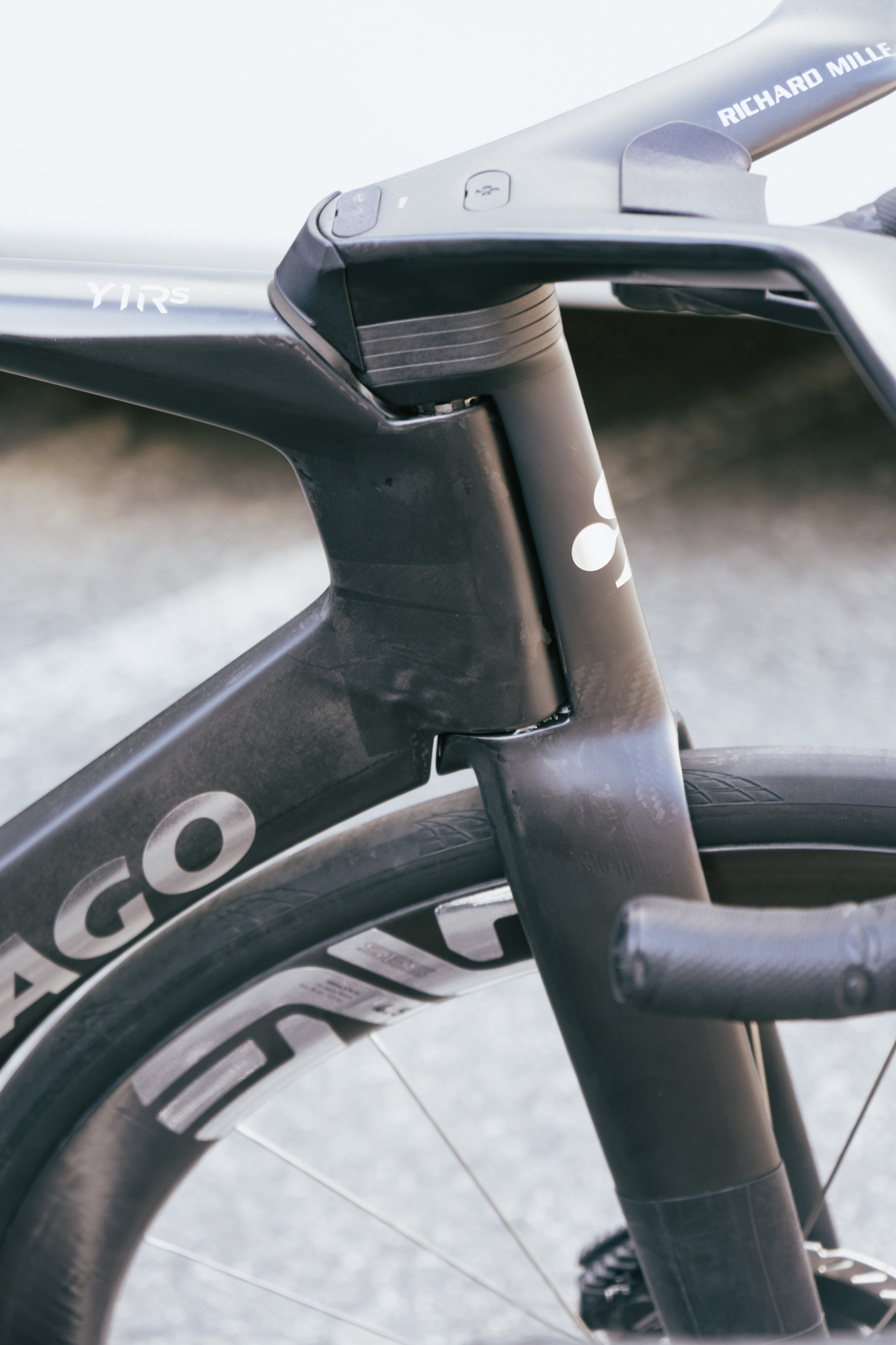 Black Colnago Y1Rs