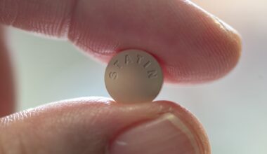 Study: Statins promote muscle metabolic danger and NLRP3-mediated myopathy via lower protein-prenylation and YAP. Image Credit: pimpampix / Shutterstock