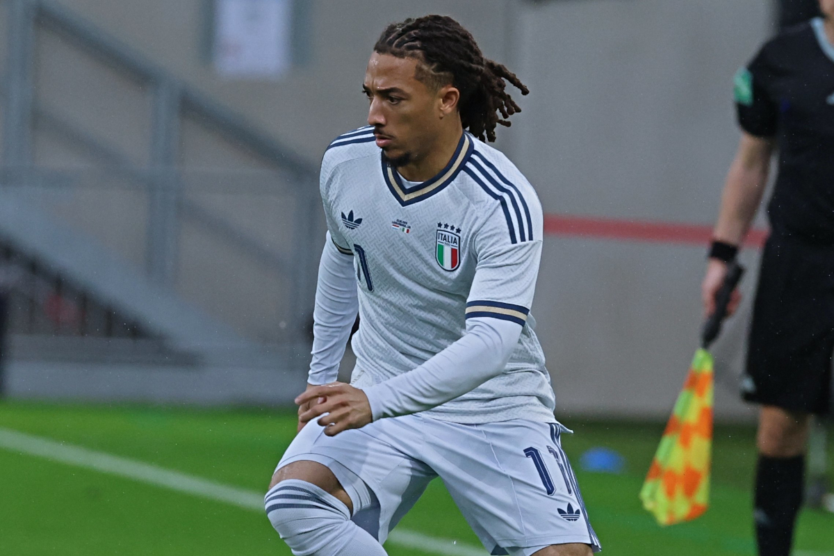 Luca Koleosho plays for Italy in the friendly against Luxembourg (@Azzurri)
