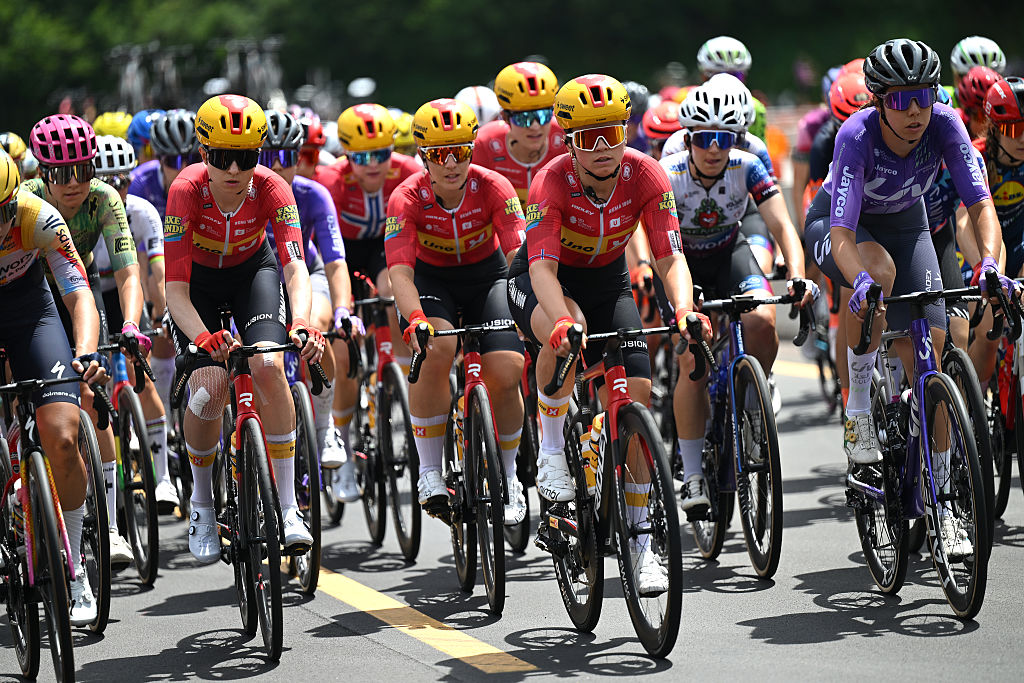 BRESCELLO, ITALY - JUNE 04: Susanne Andersen of Norway and Team Uno-X Mobility (C) competes during the 37th Giro d&amp;apos;Italia Women 2026, Stage 6 a 160km stage from Ala to Brescello / #UCIWWT / on June 04, 2026 in Brescello, Italy. (Photo by Luc Claessen/Getty Images)