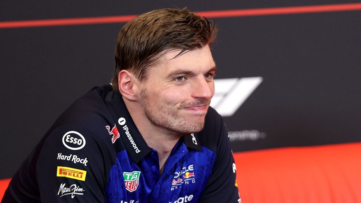Max Verstappen holds talks with rival F1 team as exit clause revealed