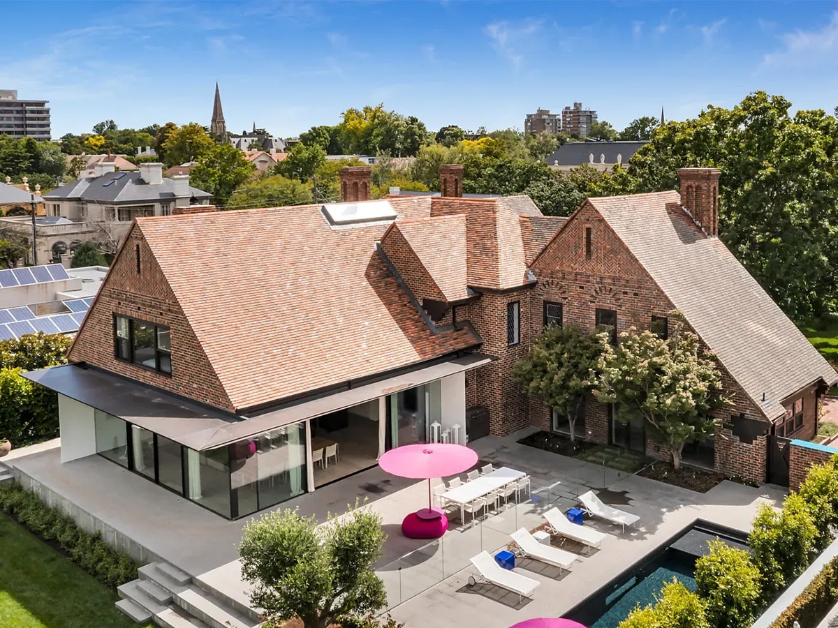 Melbourne bat cave mansion 0014 imgi 1 2018314493 21 1 230127 124035 w1600 h1066
