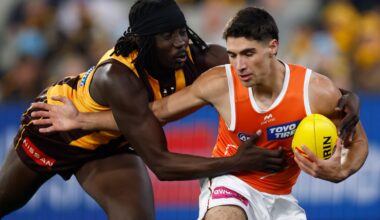 Hawks, Giants lock in final teams for MCG clash. LIVE from 7.40pm AEST