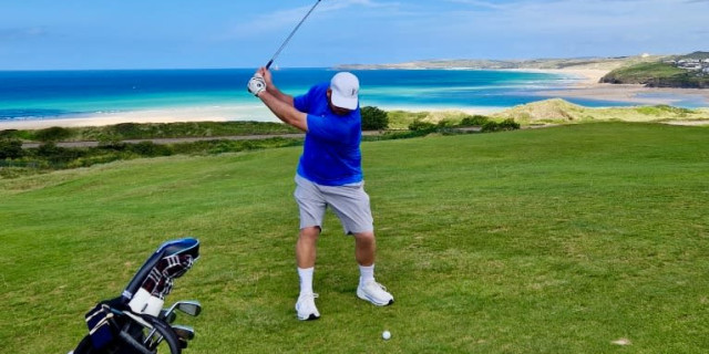 Golfer sets new world record by playing 252 holes in 37 hours for charity