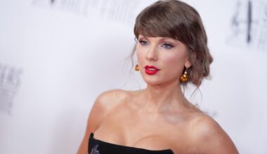 Taylor Swift’s Bags 2026’s Biggest Sales Week En Route to U.K. No. 1