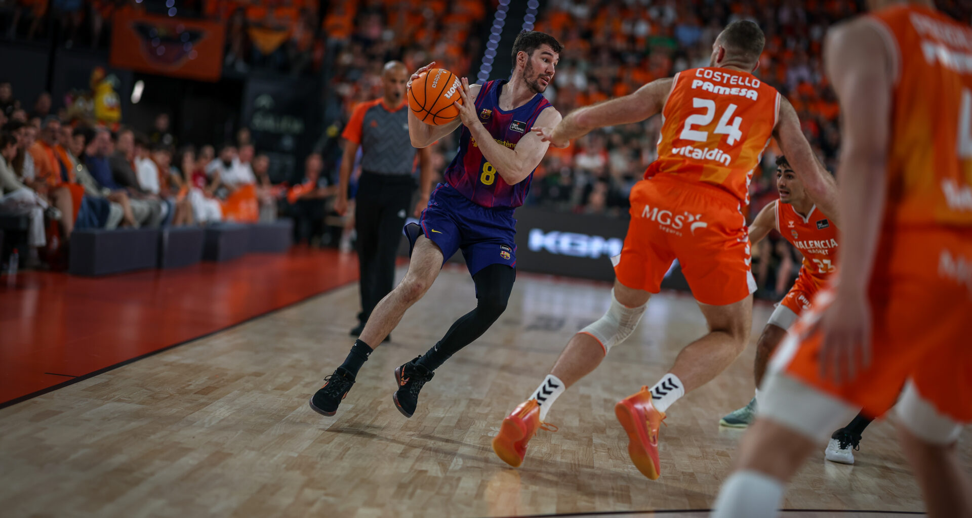 València Basket 102-75 Barça: Setback in Game 2