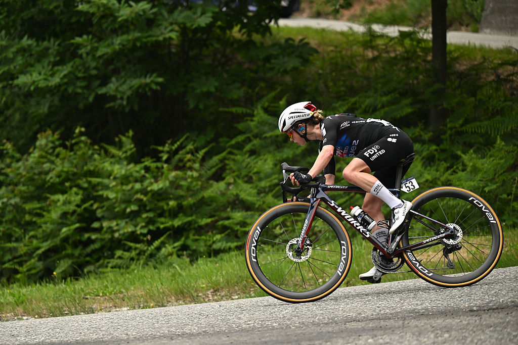 SALUZZO, ITALY - JUNE 07: Lauren Dickson of Great Britain and Team FDJ United - SUEZ competes in the chase group during the 37th Giro d&amp;apos;Italia Women 2026 - Stage 9 a 145km stage from Saluzzo to Saluzzo / #UCIWWT / on June 07, 2026 in Saluzzo, Italy. (Photo by Luc Claessen/Getty Images)