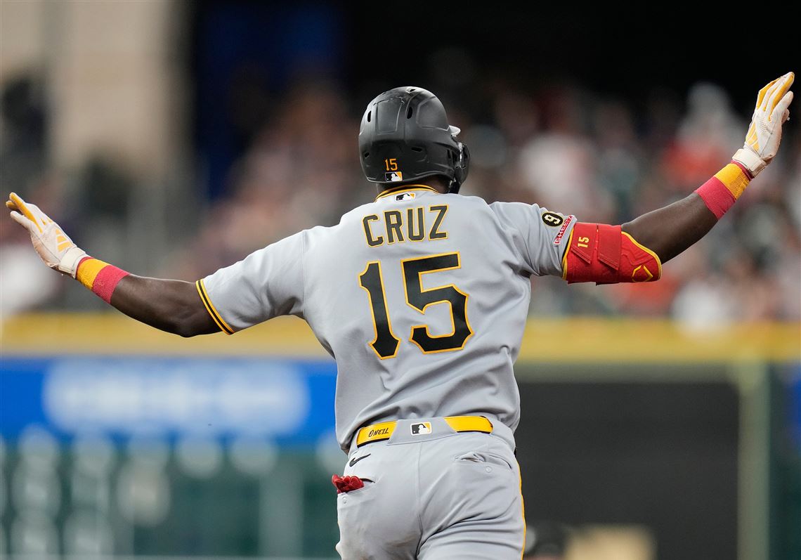 With Oneil Cruz expected to miss 4-6 weeks, the Pirates have recalled Esmerlyn Valdez