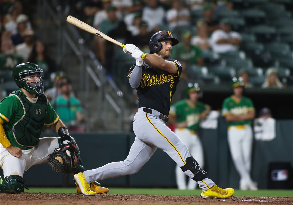Brandon Lowe’s ninth-inning blast caps the Pirates’ comeback against the Athletics