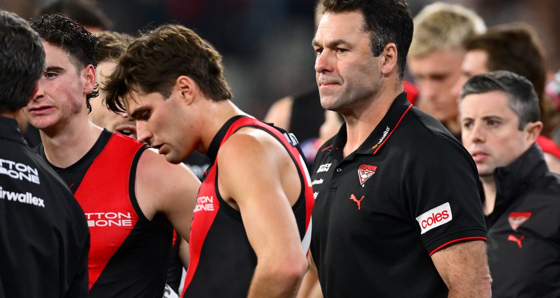 Bombers coach praises Blue's time-wasting tactic, team's 'big step'