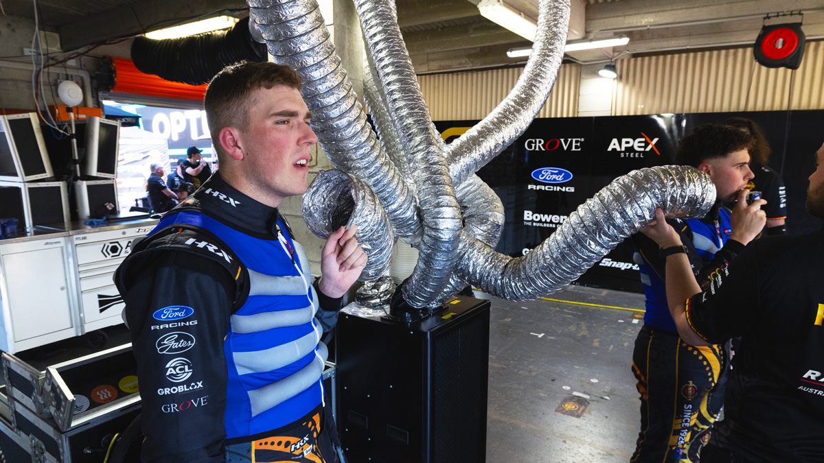 Electric or dry ice: Which cool suit system each Supercars team uses