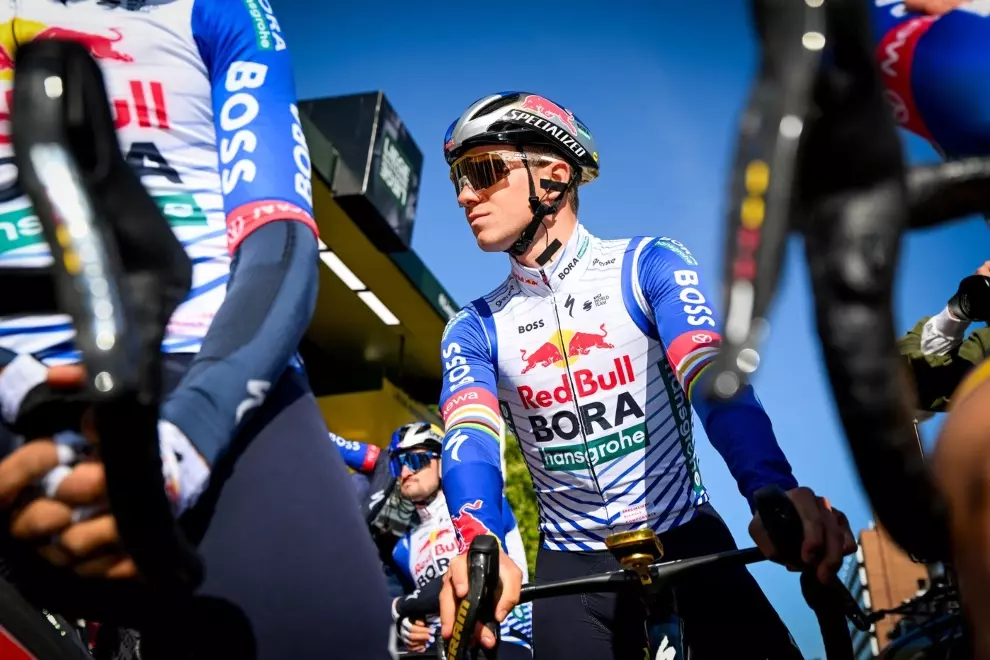 Is Remco’s Tour de France Strategy an Act of Desperation or Genius?