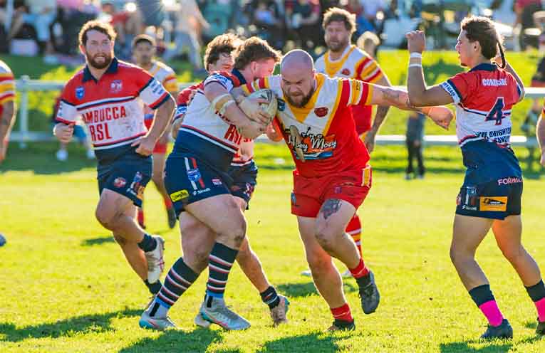 Roosters edge out Comets in round 6 rugby league thriller