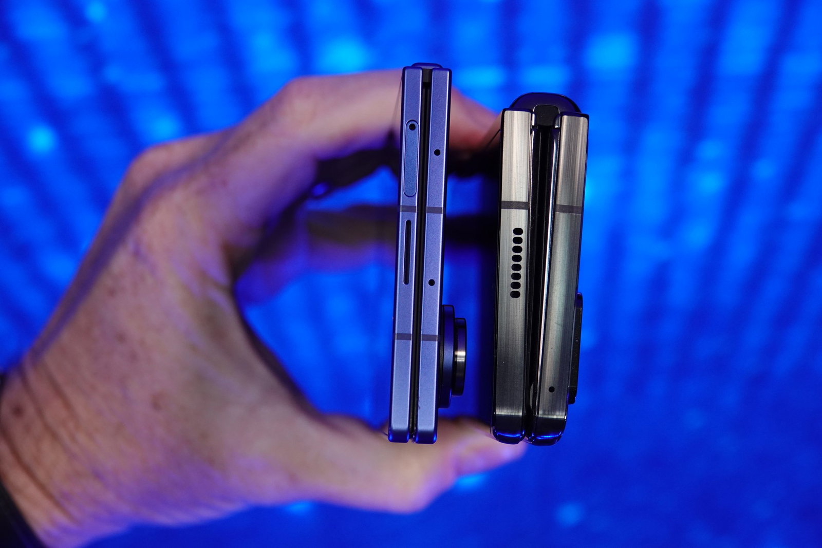 Moving to a full gapless design enabled the stunning Fold 7 form factor for Samsung - an evolution of design