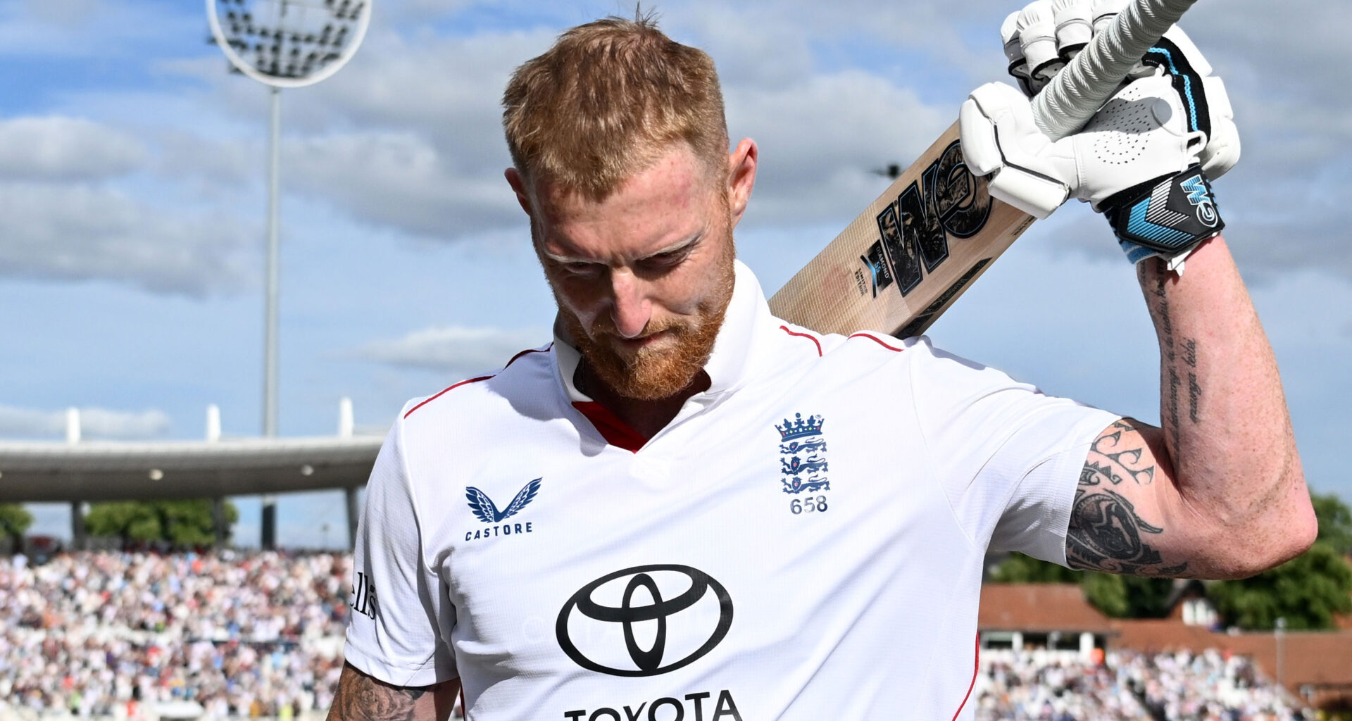 Stokes drops retirement bombshell, Kiwis close in on win