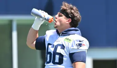 Patriots Will Campbell 'Under Most Pressure' In NFL After 'Rough' Rookie Year image
