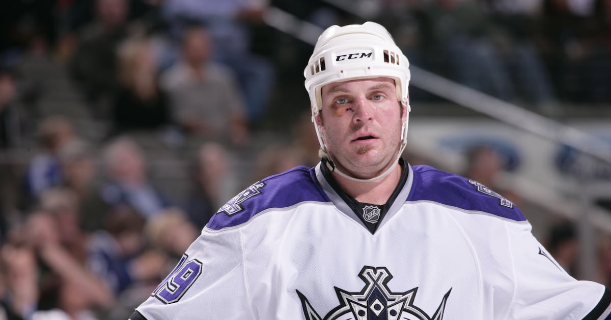 Former Chicago Blackhawks, Los Angeles Kings forward Kyle Calder dead at 47