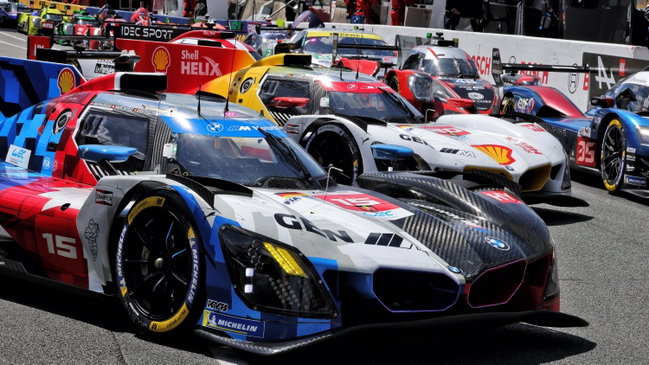 Dries Vanthoor (BEL) / Raffaele Marciello (ITA) / Kevin Magnussen (DEN) #15 BMW M Team WRT BMW M Hybrid V8 and Sheldon Van Der Linde (RSA) / Robin Frijns (NLD) / Rene Rast (GER) #20 BMW M Team WRT BMW M Hybrid V8 in the pits.
07.06.2026. FIA World Endurance Championship, Round 3, Le Mans 24 Hours, Test Day, Le Mans, France, Sunday.
- www.xpbimages.com, EMail: requests@xpbimages.com © Copyright: Moy / XPB Images