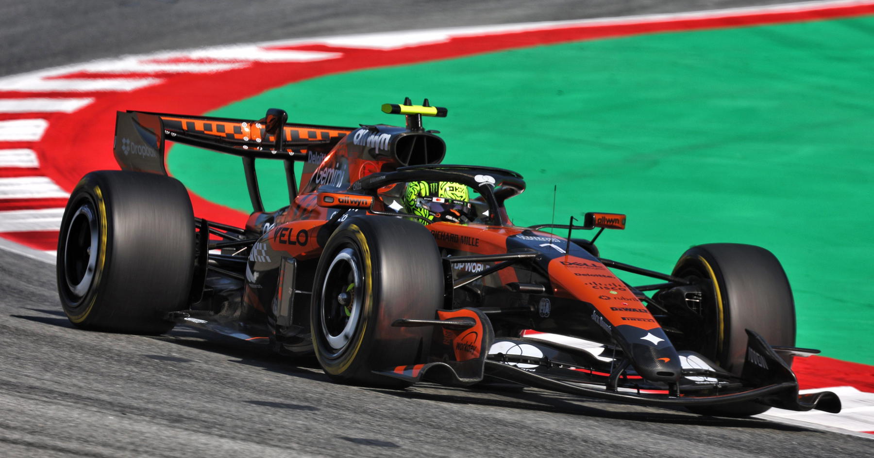 McLaren admit Mercedes relationship has become F1 2026 disadvantage