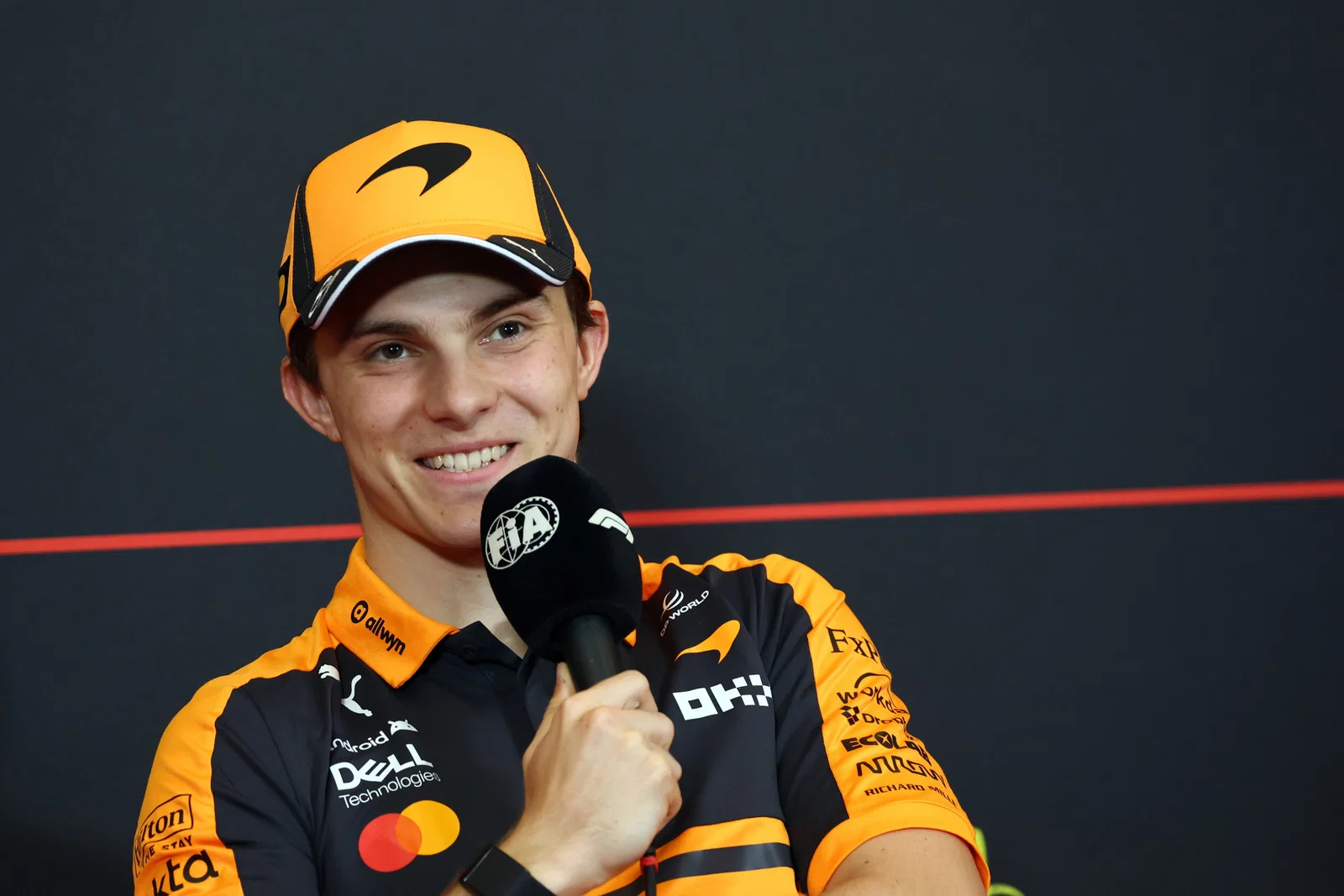 Piastri refuses to rule McLaren out of F1 title fight