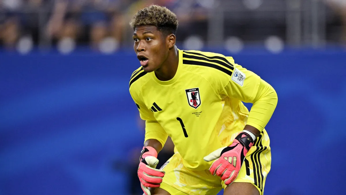 Why does Zion Suzuki play for Japan? Explaining American-born goalkeeper's dual citizenship for World Cup image