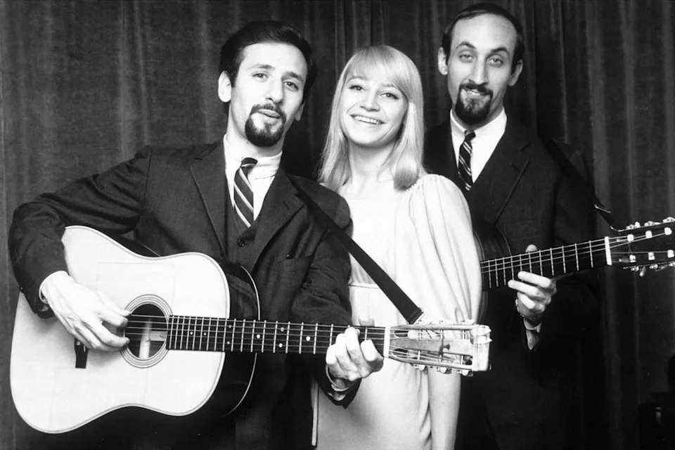 Peter, Paul and Mary: [L-R] Peter Yarrow, Mary Travers, Noel 