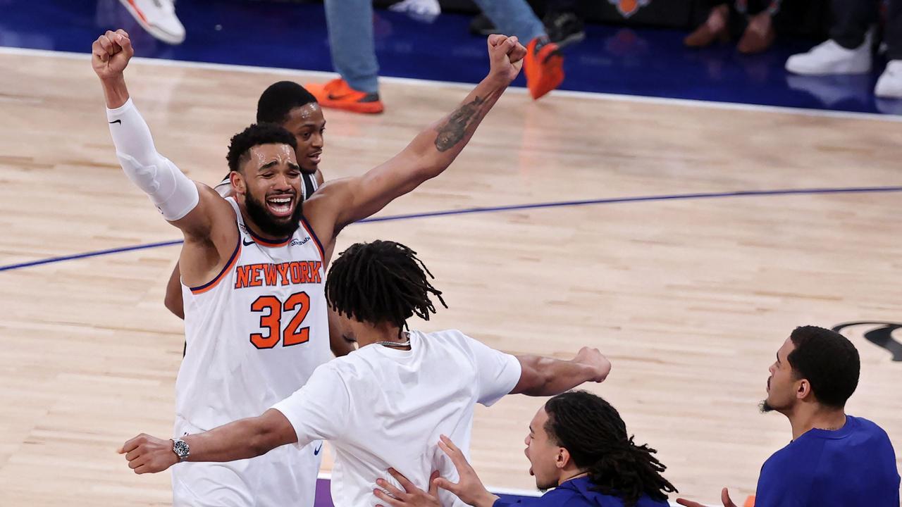 Knicks produce epic comeback over Spurs to win game 4 of NBA finals