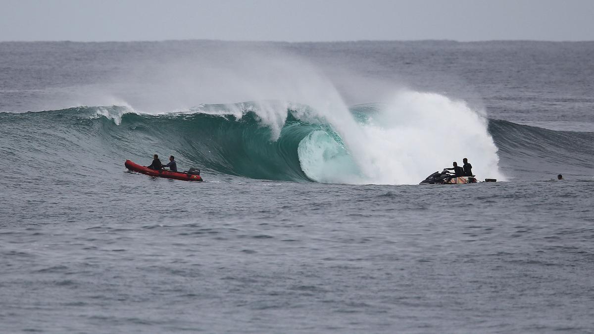 Shark warning at Margaret River Main Break after detector goes offline