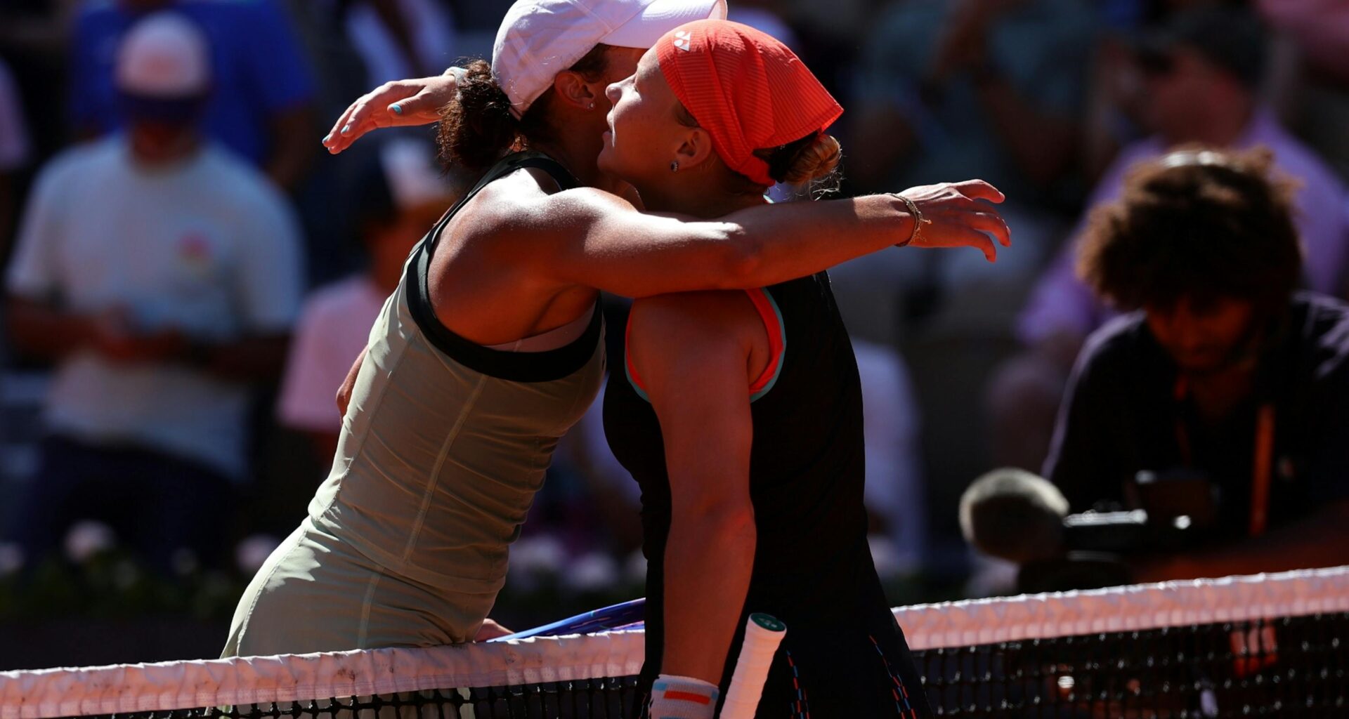 Shnaider downs Keys for milestone moment - Roland-Garros 2026