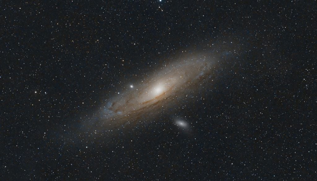 Astronomers can use the light from supernova to determine how the Universe is expanding. Image: Adobe.