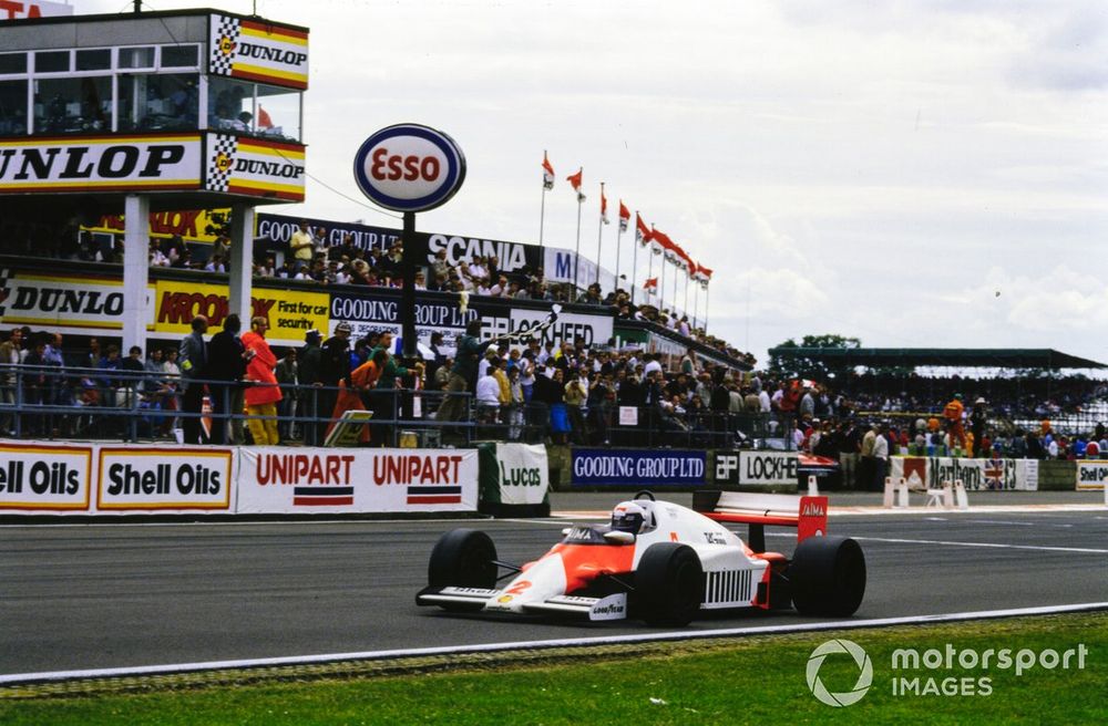 After some near-misses, Prost takes his first F1 world title in 1985
