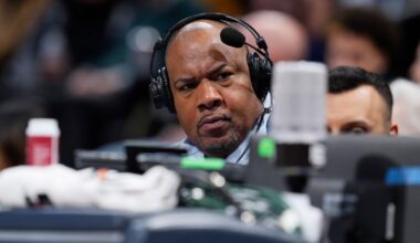 Memorial service held for Chicago Bulls three-time champion, broadcaster Stacey King