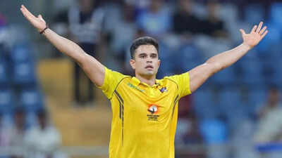 Watch: Arjun Tendulkar shines with bat and ball, gets big applause from captain Shivam Dube in dressing room