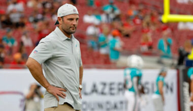 Wes Welker loves Commanders' wide receivers room