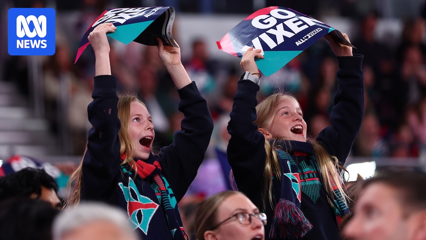 Super Netball: Melbourne defeat West Coast Fever in preliminary final