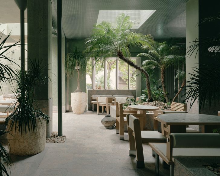 Golden Avenue – J.AR Office.